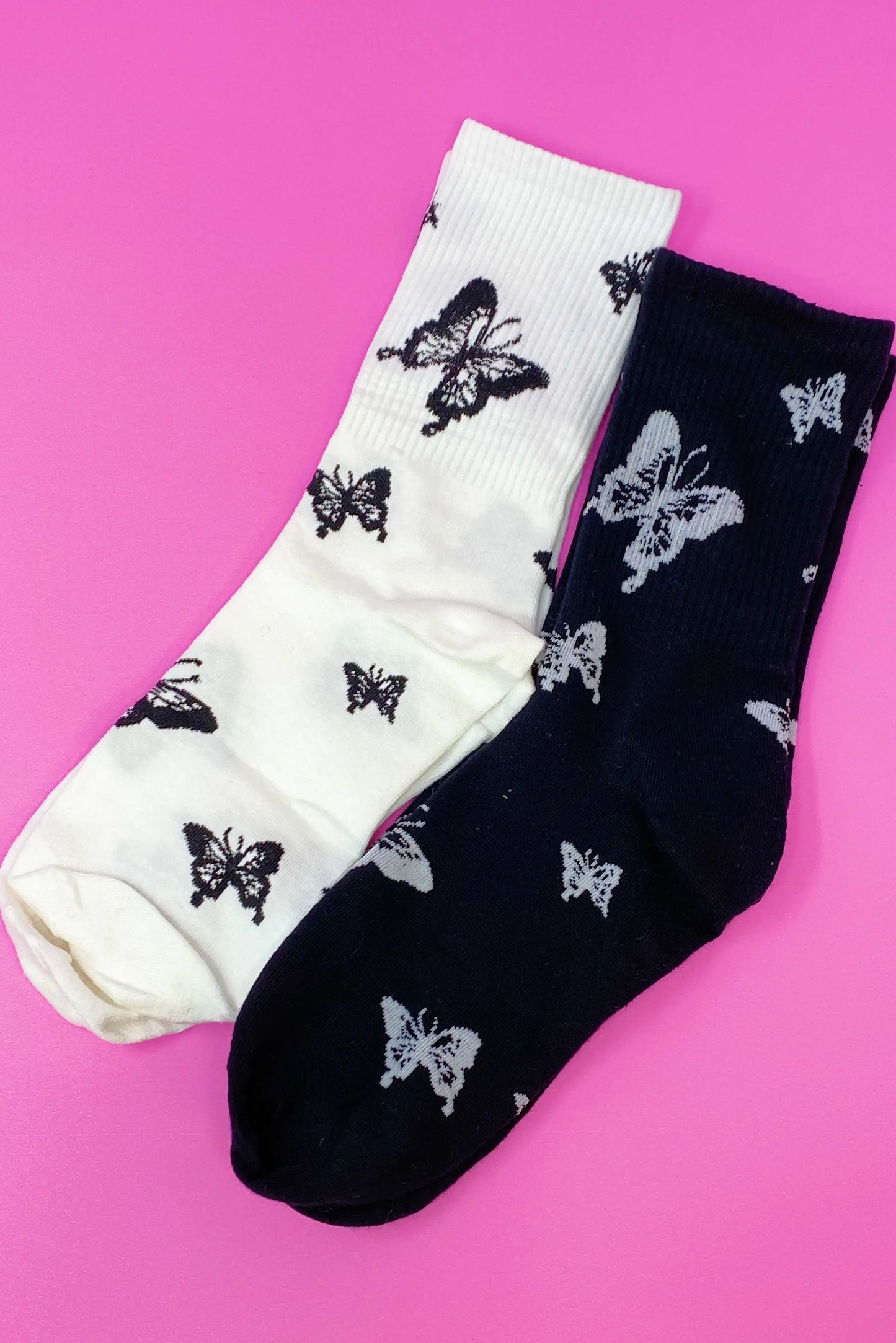 Butterfly In The Air Socks Set