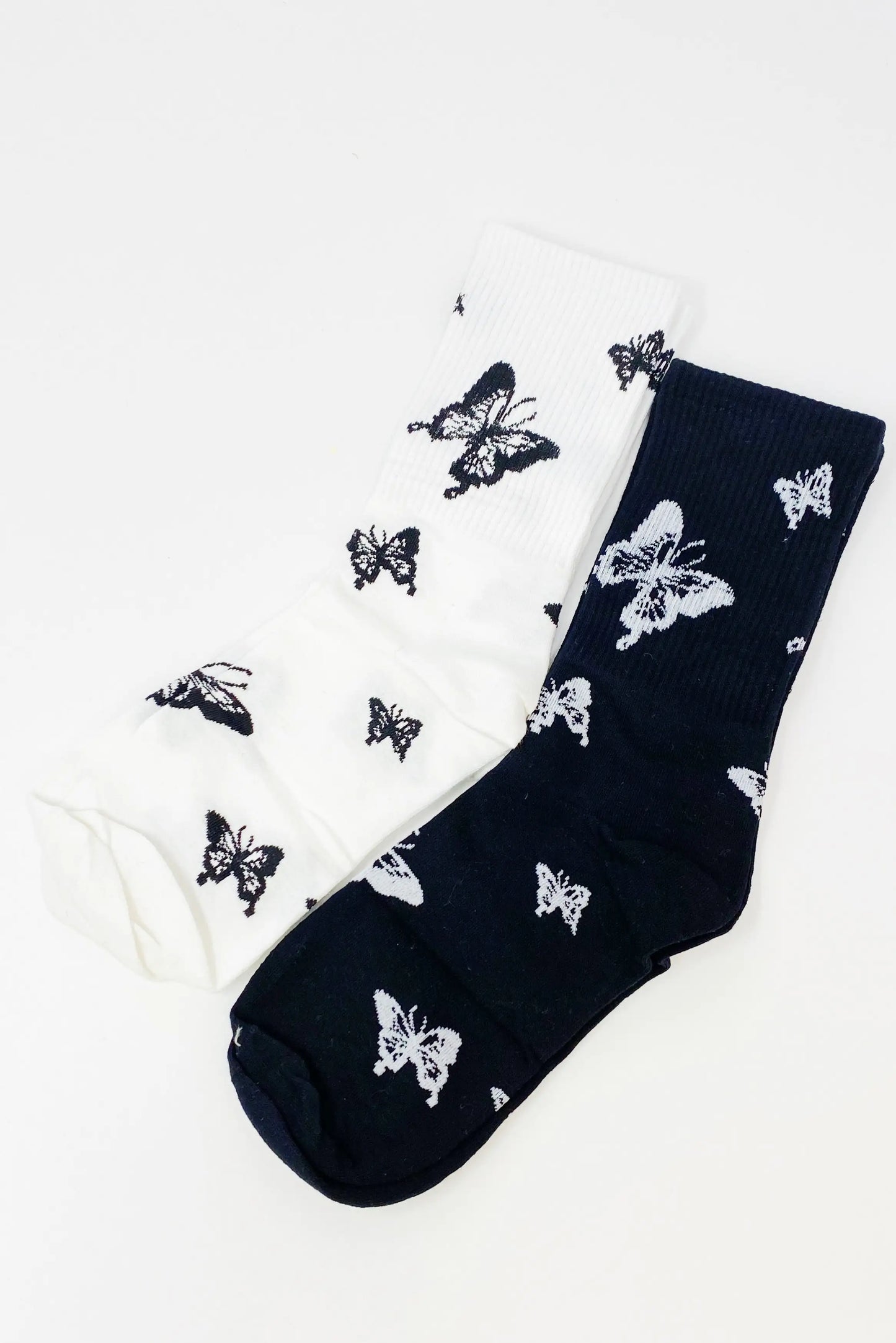 Butterfly In The Air Socks Set